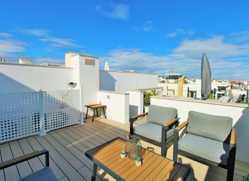 2 soverom Hus til salgs i Villamartin med svømmebasseng - € 294 990 (Ref: 9745852)