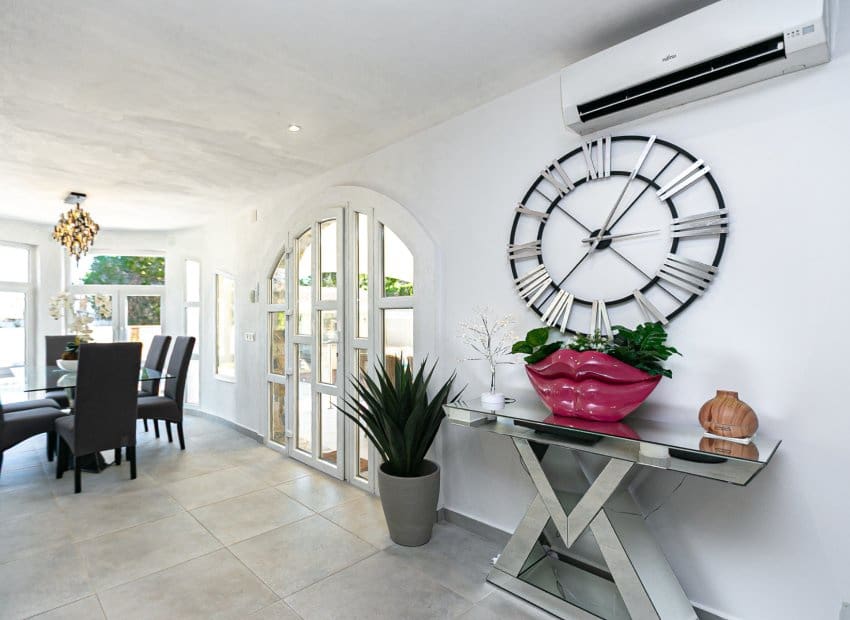 6 soverom Villa til salgs i Orihuela Costa med svømmebasseng - € 799 000 (Ref: 9745855)