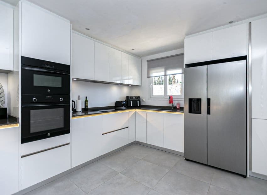 6 soverom Villa til salgs i Orihuela Costa med svømmebasseng - € 799 000 (Ref: 9745855)