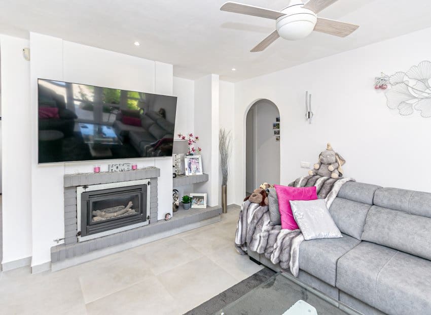 6 soverom Villa til salgs i Orihuela Costa med svømmebasseng - € 799 000 (Ref: 9745855)