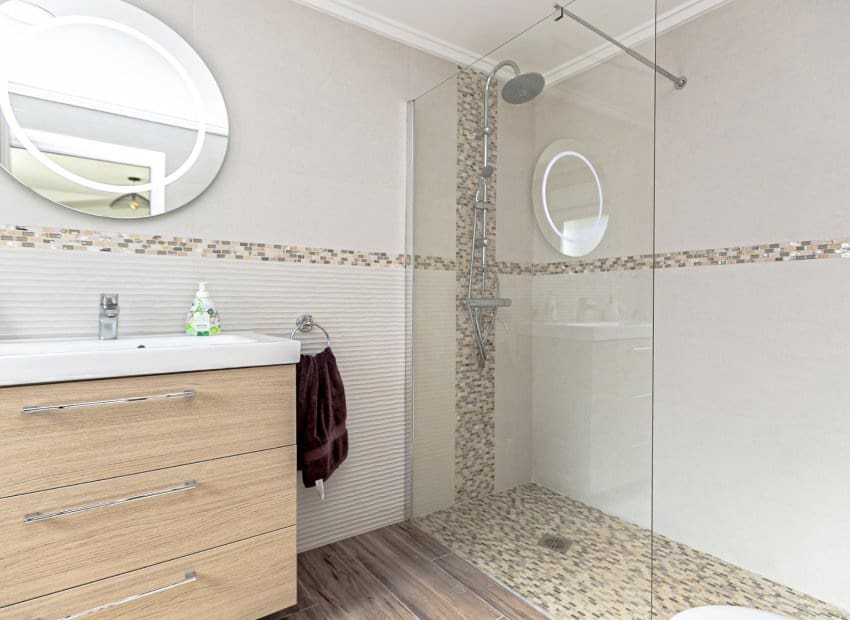 6 soverom Villa til salgs i Orihuela Costa med svømmebasseng - € 799 000 (Ref: 9745855)