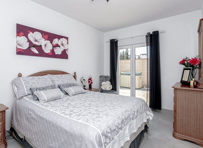 6 soverom Villa til salgs i Orihuela Costa med svømmebasseng - € 799 000 (Ref: 9745855)