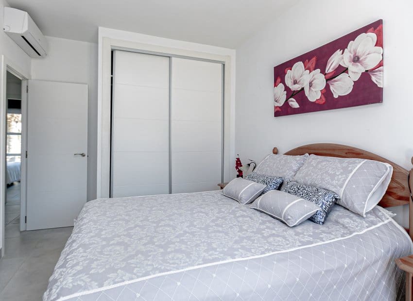 6 soverom Villa til salgs i Orihuela Costa med svømmebasseng - € 799 000 (Ref: 9745855)