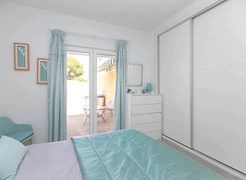 6 soverom Villa til salgs i Orihuela Costa med svømmebasseng - € 799 000 (Ref: 9745855)