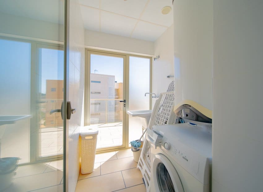 Apartamento de 3 habitaciones en Orihuela Costa en venta con piscina - 348.000 € (Ref: 9745856)