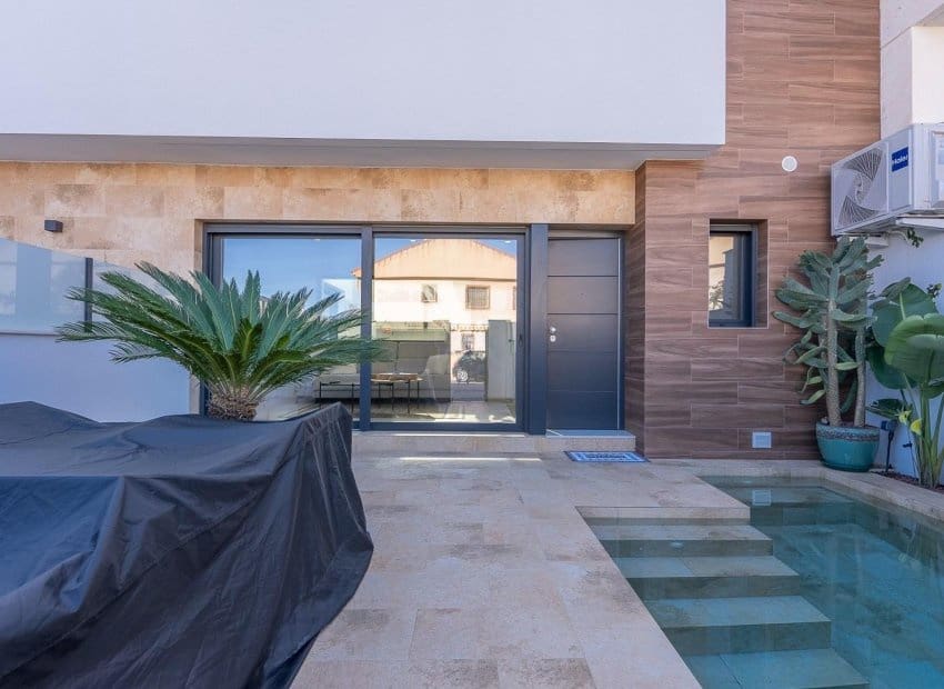 2 bedroom Apartment for sale in San Pedro del Pinatar with pool - € 279,900 (Ref: 9745859)