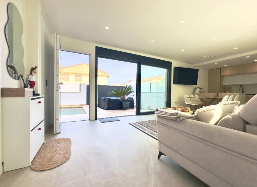 2 bedroom Apartment for sale in San Pedro del Pinatar with pool - € 279,900 (Ref: 9745859)