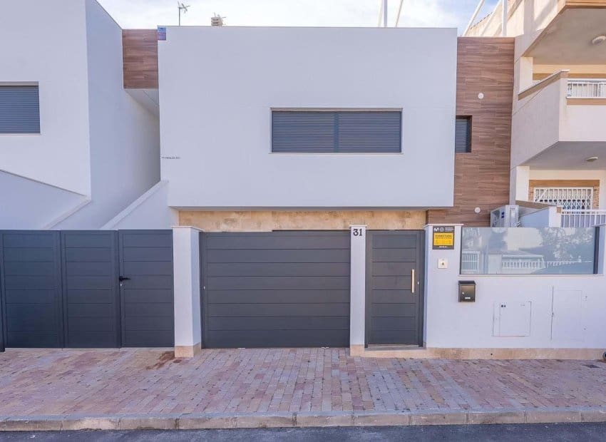 2 bedroom Apartment for sale in San Pedro del Pinatar with pool - € 279,900 (Ref: 9745859)