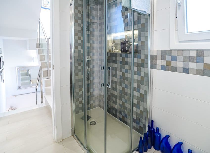 Chalet de 3 habitaciones en Pilar de la Horadada en venta - 450.000 € (Ref: 9747375)