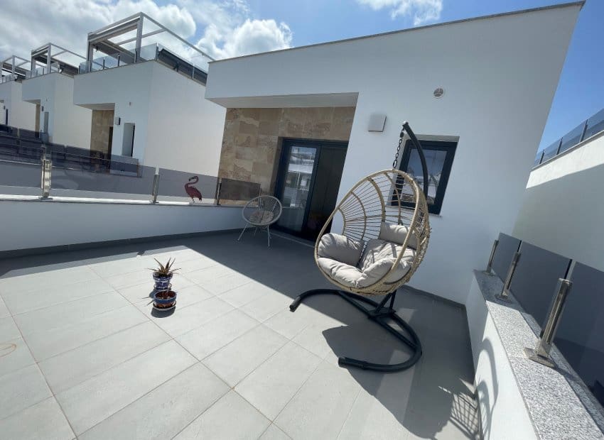 3 bedroom Villa for sale in Benijofar with pool - € 379,990 (Ref: 9747376)