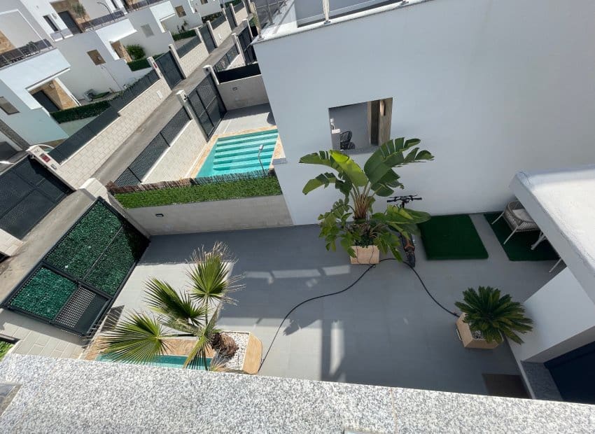 3 bedroom Villa for sale in Benijofar with pool - € 379,990 (Ref: 9747376)