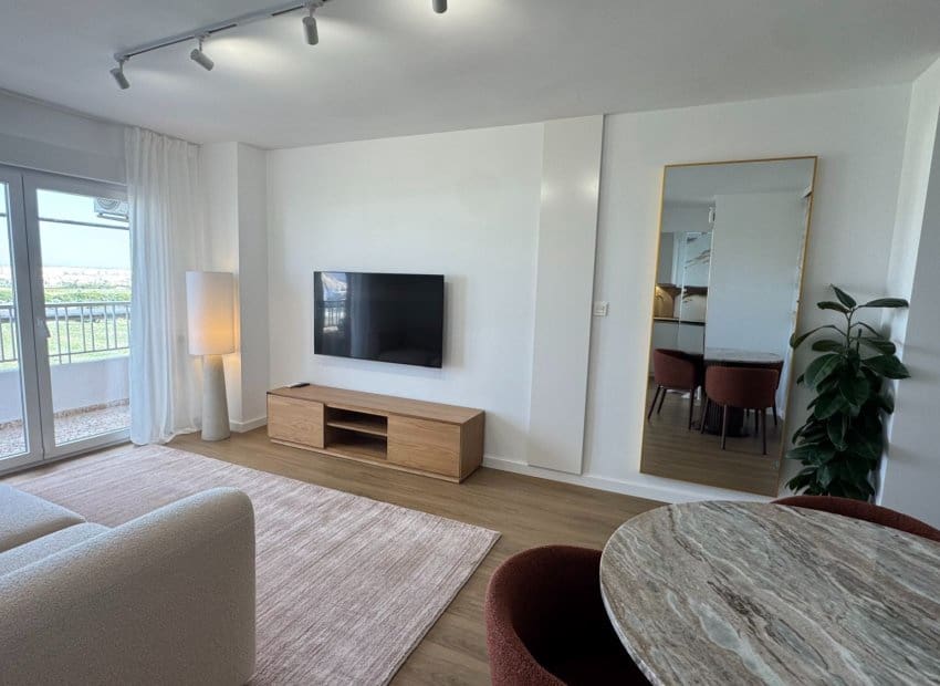 2 slaapkamer Appartement te koop in Punta Prima - € 249.000 (Ref: 9747378)