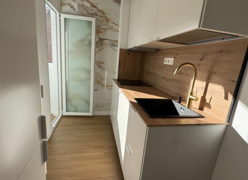 2 slaapkamer Appartement te koop in Punta Prima - € 249.000 (Ref: 9747378)