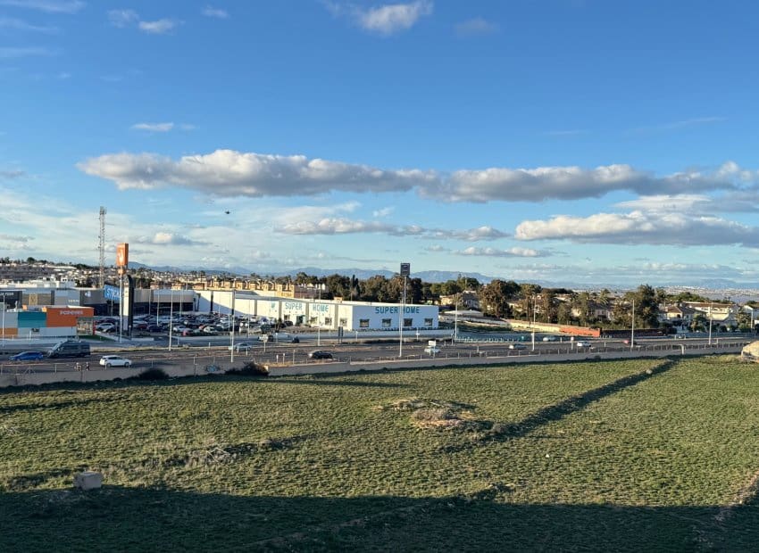 2 slaapkamer Appartement te koop in Punta Prima - € 249.000 (Ref: 9747378)