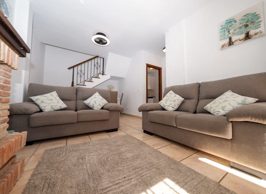 3 slaapkamer Villa te koop in Playa Flamenca met zwembad - € 269.950 (Ref: 9747381)