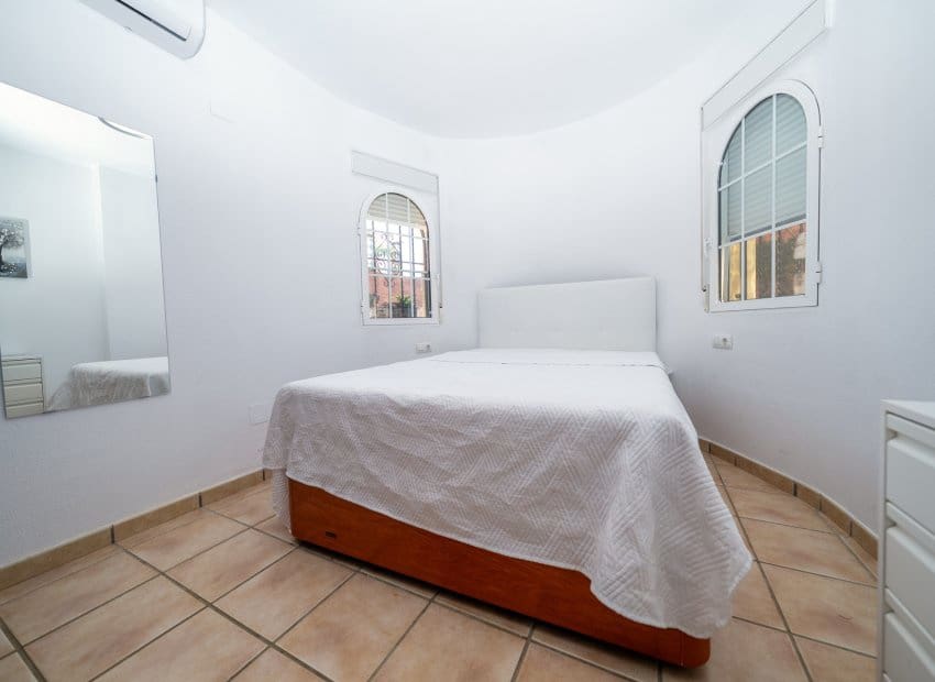 3 slaapkamer Villa te koop in Playa Flamenca met zwembad - € 269.950 (Ref: 9747381)