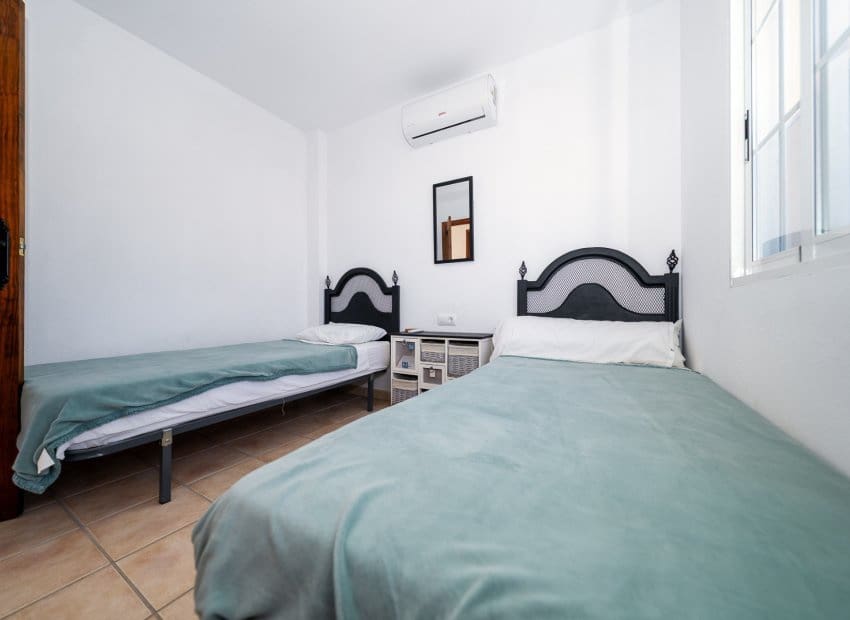 3 slaapkamer Villa te koop in Playa Flamenca met zwembad - € 269.950 (Ref: 9747381)