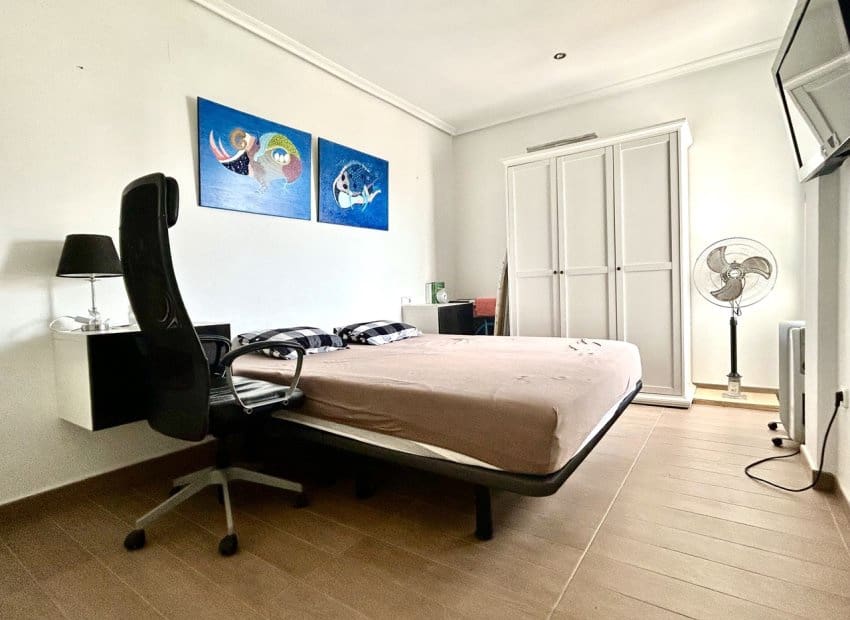 2 soveværelse Lejlighed til salg i Orihuela med swimmingpool - € 195.000 (Ref: 9748248)