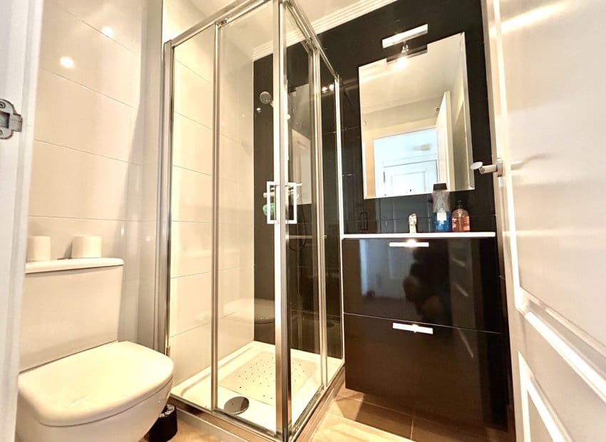 2 soveværelse Lejlighed til salg i Orihuela med swimmingpool - € 195.000 (Ref: 9748248)