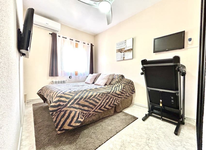 2 sypialnia Dom na sprzedaż w Playa Flamenca z basenem - 259 000 € (Ref: 9748249)