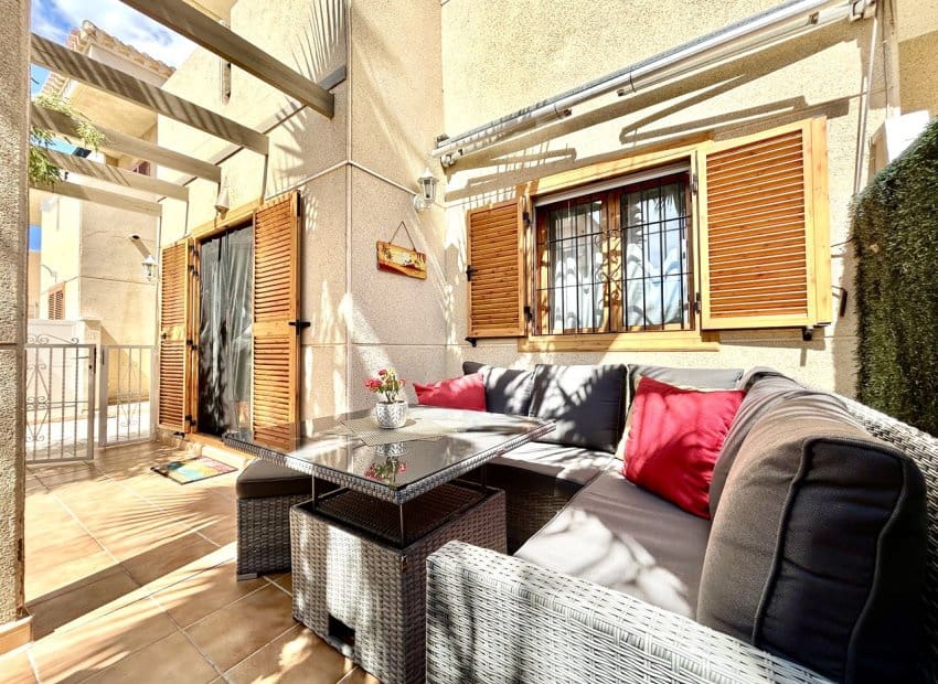 2 sypialnia Dom na sprzedaż w Playa Flamenca z basenem - 259 000 € (Ref: 9748249)