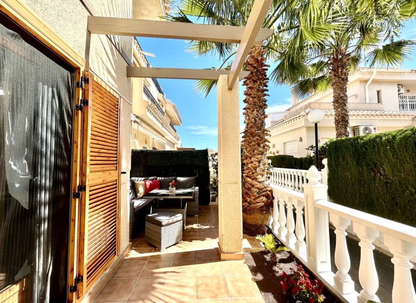 2 sypialnia Dom na sprzedaż w Playa Flamenca z basenem - 259 000 € (Ref: 9748249)