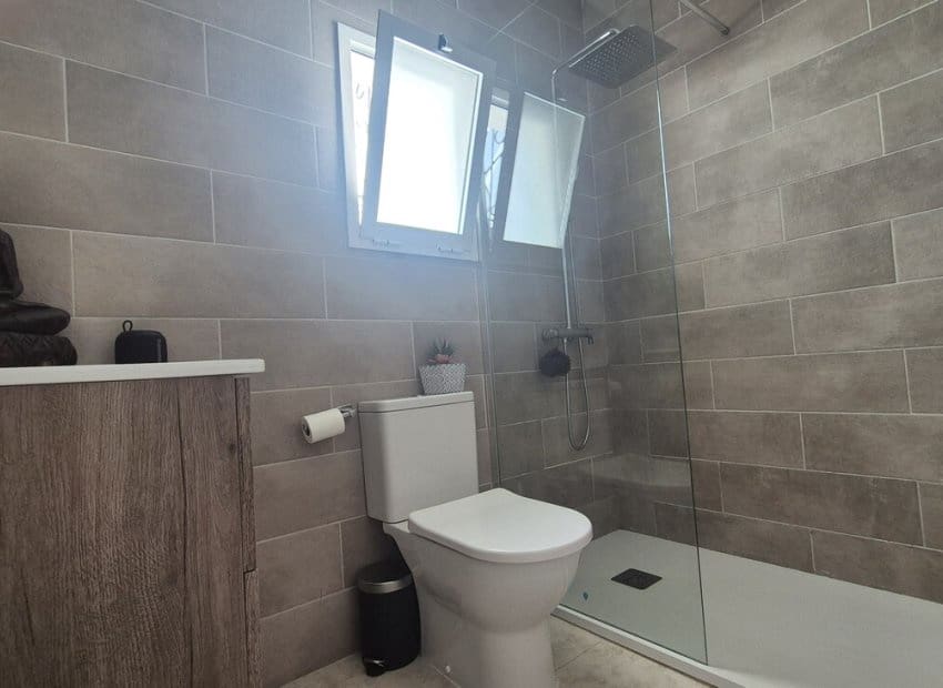 2 soverom Villa til salgs i San Miguel de Salinas med svømmebasseng - € 240 000 (Ref: 9748250)