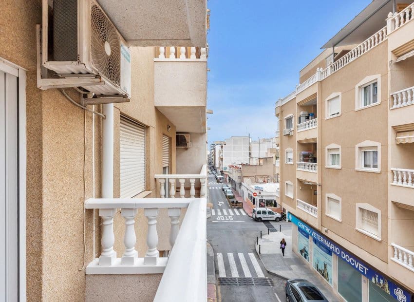 2 soverom Leilighet til salgs i Torrevieja - € 117 500 (Ref: 9752557)