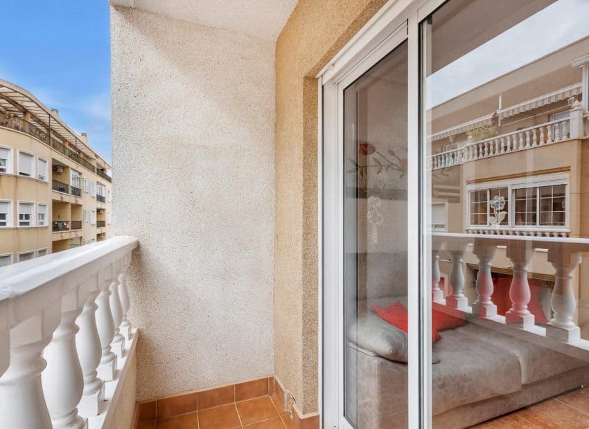 2 soverom Leilighet til salgs i Torrevieja - € 117 500 (Ref: 9752557)