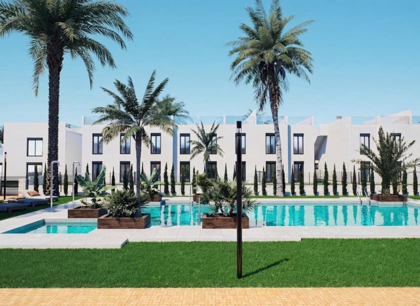 Apartamento de 3 habitaciones en Pilar de la Horadada en venta con piscina - 375.000 € (Ref: 9752561)