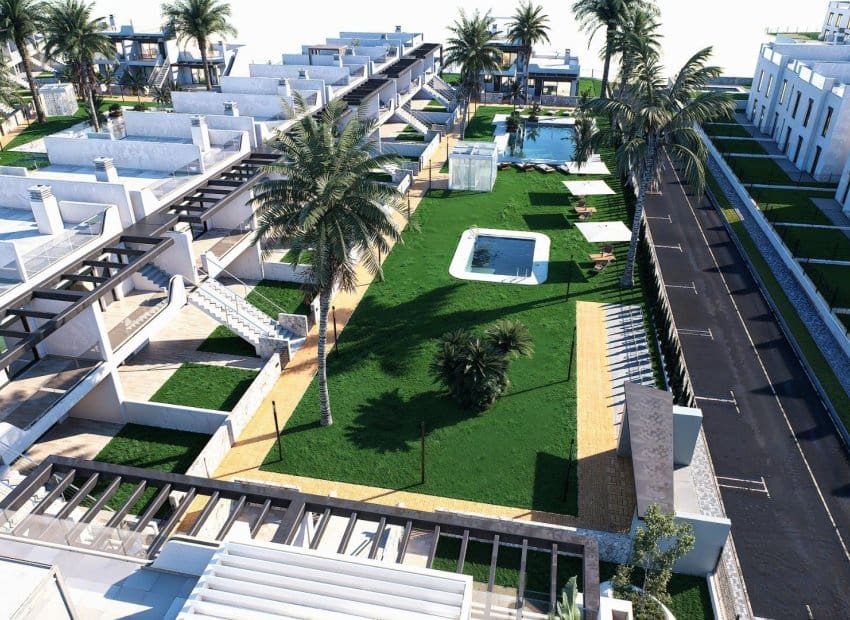 Apartamento de 3 habitaciones en Pilar de la Horadada en venta con piscina - 375.000 € (Ref: 9752561)