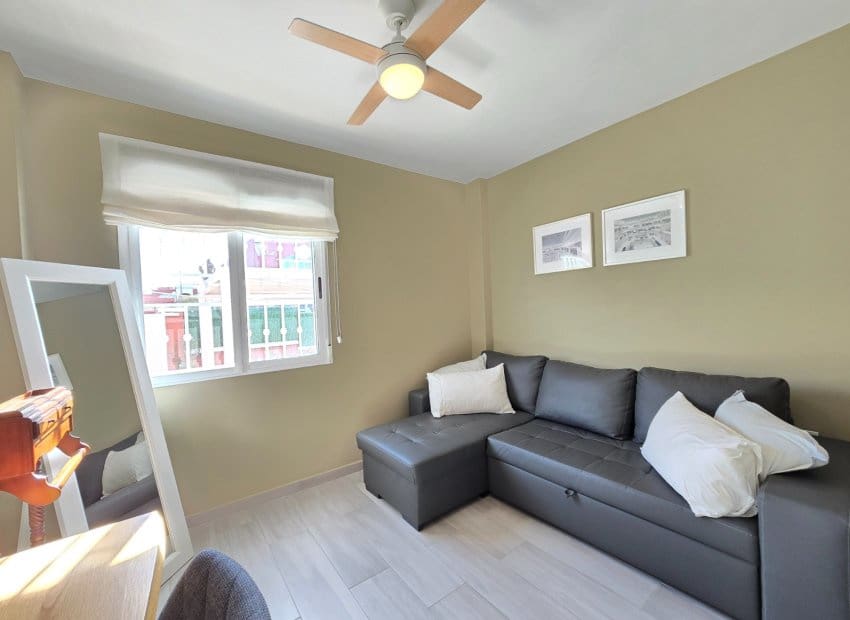 2 makuuhuone Huoneisto myytävänä paikassa Los Altos mukana uima-altaan - 215 000 € (Ref: 9755092)