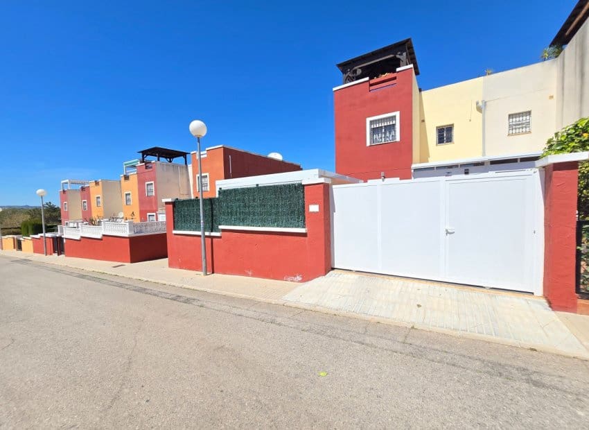 2 makuuhuone Huoneisto myytävänä paikassa Los Altos mukana uima-altaan - 215 000 € (Ref: 9755092)