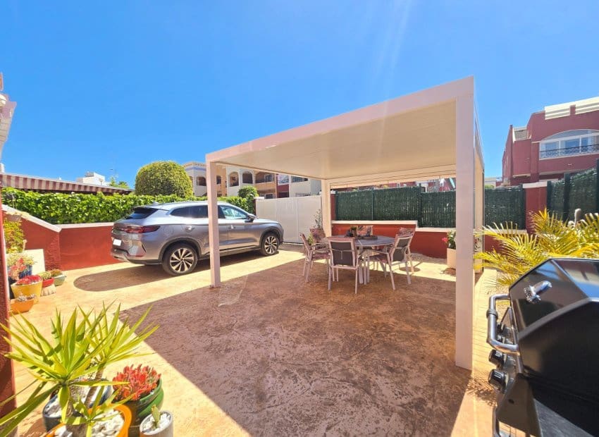 2 makuuhuone Huoneisto myytävänä paikassa Los Altos mukana uima-altaan - 215 000 € (Ref: 9755092)