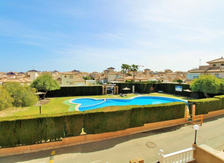 2 slaapkamer Appartement te koop in La Zenia met zwembad - € 159.000 (Ref: 9756344)