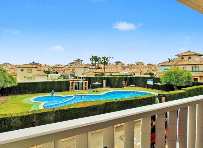 2 slaapkamer Appartement te koop in La Zenia met zwembad - € 159.000 (Ref: 9756344)