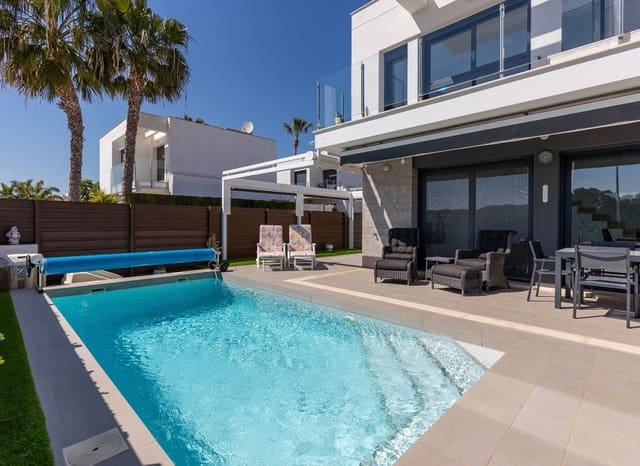 3 soveværelse Villa til salg i Vistabella, Orihuela med swimmingpool - € 419.500 (Ref: 9761589)