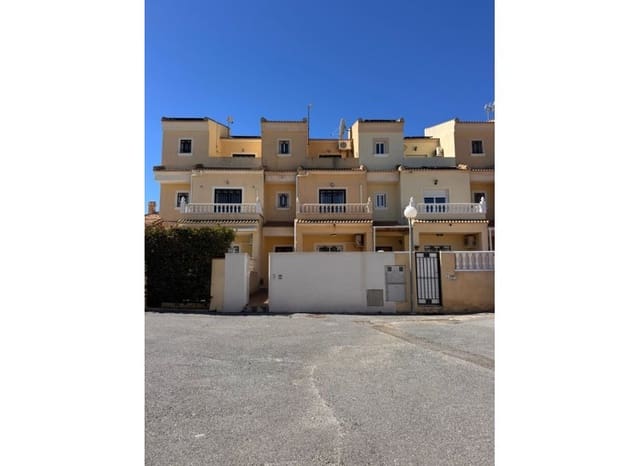 3 soverom Hus til salgs i Campoamor, Orihuela med svømmebasseng - € 229 995 (Ref: 9761591)