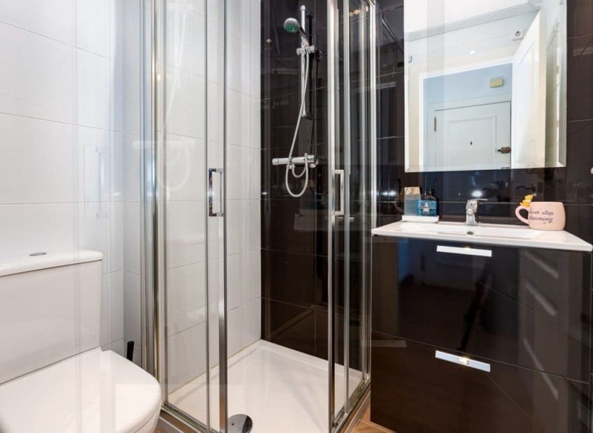 2 bedroom Apartment for sale in Campoamor with pool - € 185,000 (Ref: 9769005)