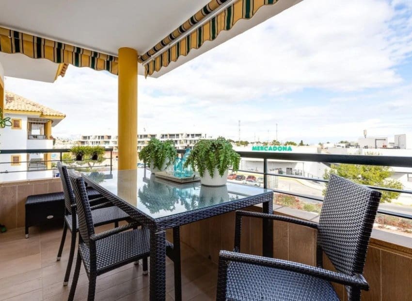 2 bedroom Apartment for sale in Campoamor with pool - € 185,000 (Ref: 9769005)