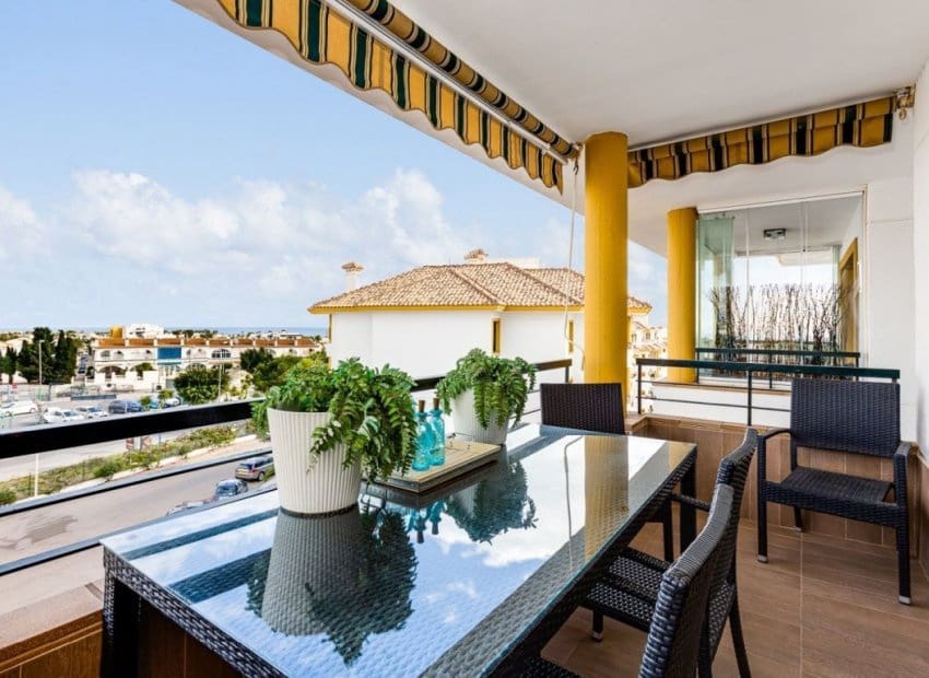 2 bedroom Apartment for sale in Campoamor with pool - € 185,000 (Ref: 9769005)