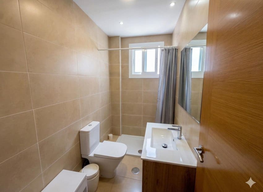 Apartamento de 3 habitaciones en Torrevieja en venta - 145.000 € (Ref: 9769007)