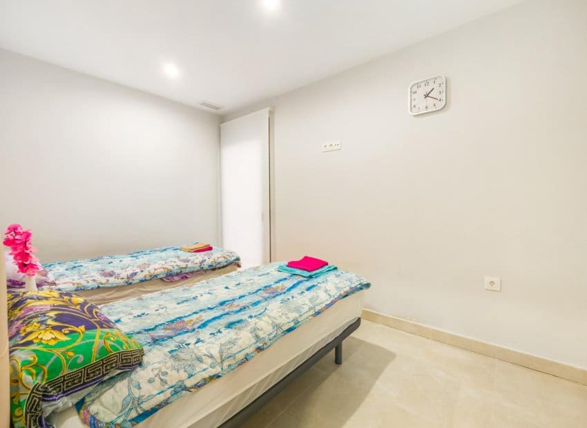 2 chambre Appartement à vendre à Torrevieja avec piscine - 274 000 € (Ref: 9769010)