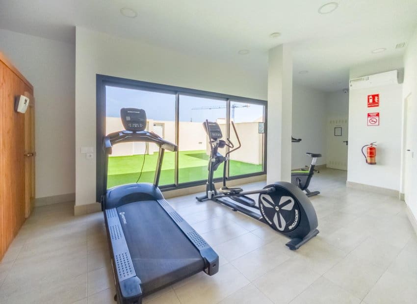 2 chambre Appartement à vendre à Torrevieja avec piscine - 274 000 € (Ref: 9769010)