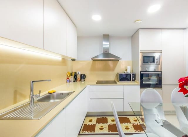 2 slaapkamer Appartement te koop in Antonio Machado, Torrevieja met zwembad - € 274.000 (Ref: 9769010)