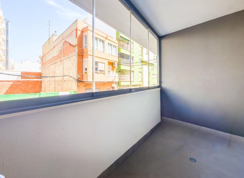 2 chambre Appartement à vendre à Torrevieja avec piscine - 274 000 € (Ref: 9769010)