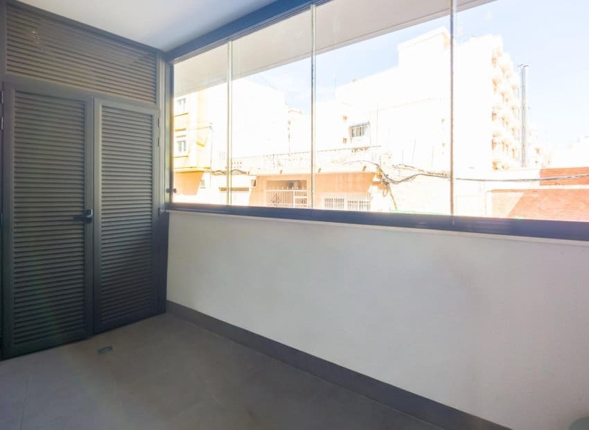 2 chambre Appartement à vendre à Torrevieja avec piscine - 274 000 € (Ref: 9769010)