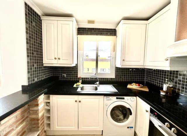 2 slaapkamer Appartement te koop in Villamartin, Orihuela met zwembad - € 190.000 (Ref: 9769012)