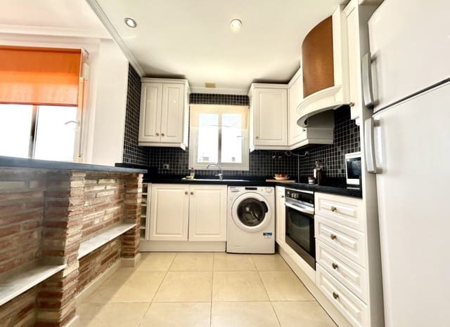 2 slaapkamer Appartement te koop in Villamartin, Orihuela met zwembad - € 190.000 (Ref: 9769012)