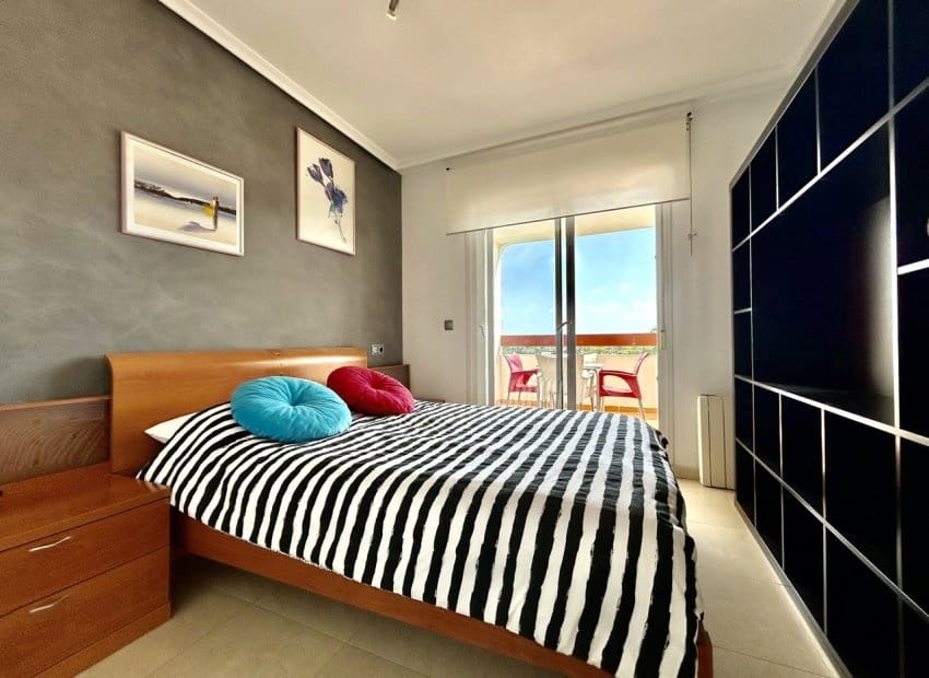 2 slaapkamer Appartement te koop in Villamartin met zwembad - € 190.000 (Ref: 9769012)